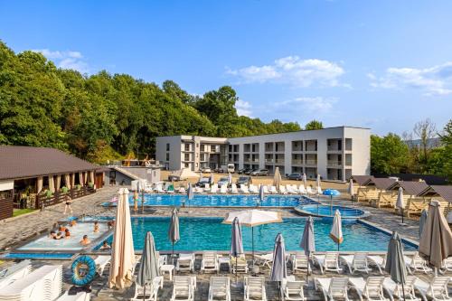 OASIS Hotel NEW 2025