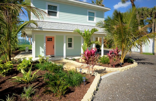 OASIS Incredible Riverfront/ Ocean Duplex upper