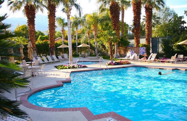 Oasis Resort Palm Springs