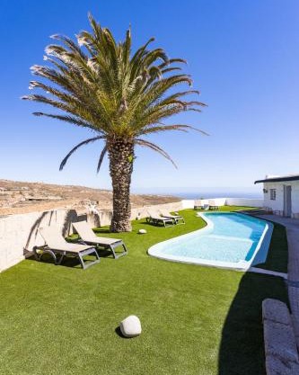 Oasis Tenerife Rentals con Piscina climatizada, Cocina exterior y Barbacoa