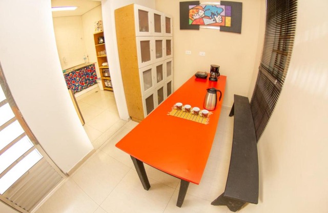 OBA 18 - QUARTO CASAL no BAIRRO DA LIBERDADE
