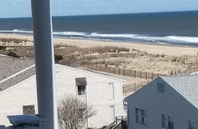 OC BEACH BLISS! OCEANVIEW BEAUTY STEPS TO BEACH! INDOOR POOL & ELEVATOR