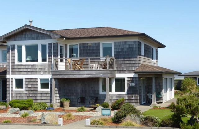 Ocean and Seastack View Townhouse on Coquille Point - 1-wk min