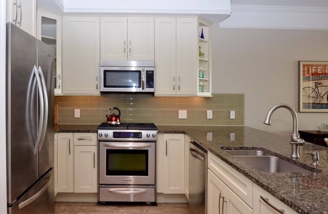 Ocean/Bay View Pet Friendly 2BR Condo w/ Pool