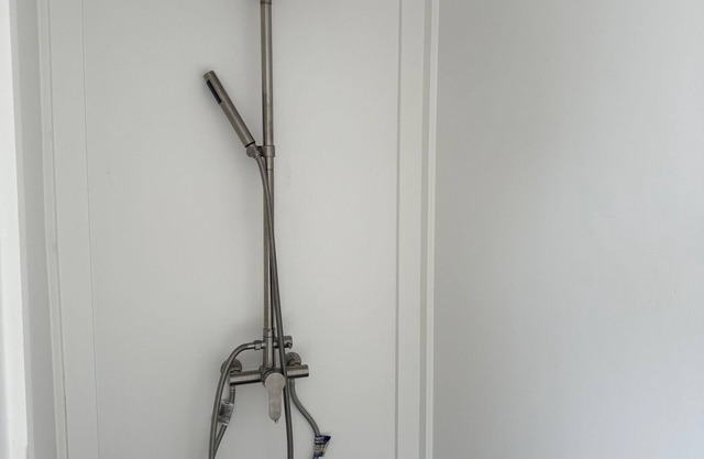 OCEAN BLOCK, BEAUTIFUL 4 BED, 2.5 BATH - BEACH HAVEN PARK