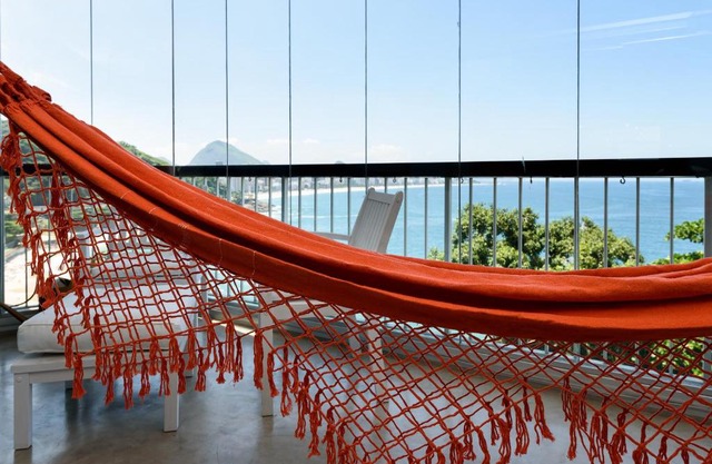 Ocean Blue Moderno Próximo à Praia do Leblon Vista Mar Espetacular Piscina Garagem Wi Fi e Sauna