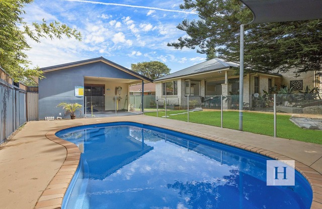 Ocean Breeze - Pool, Beaches & Shops close by!