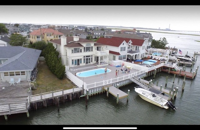 Ocean City, New Jersey Bayfront Vacation home