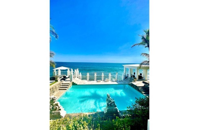 Ocean Cliff Estate