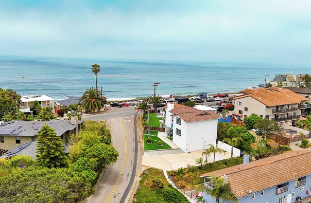Ocean Front Beacons Beach, Amazing View, Surfboard