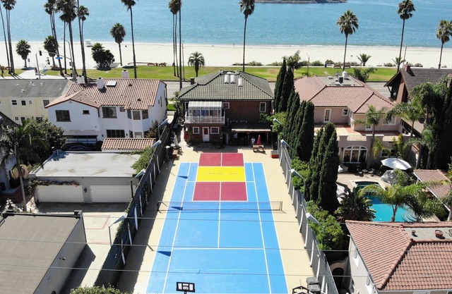 OCEAN front house with full PICKLEBALL & TENNIS court.