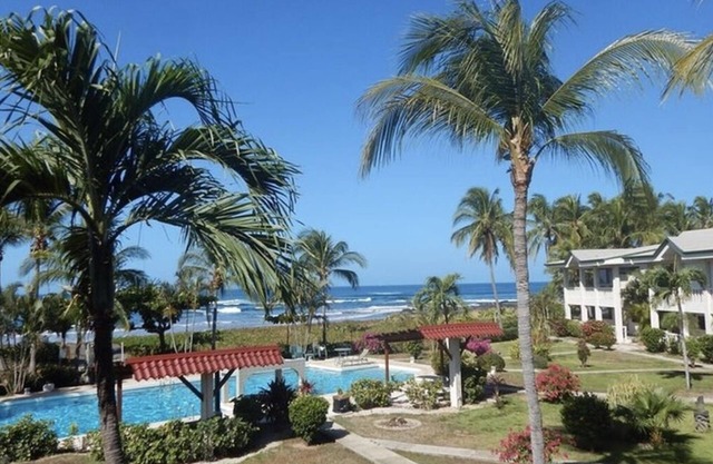 Ocean Front Ocean View Condo in Junquillal