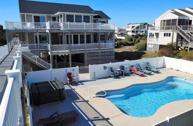 Ocean Front, Private Pool, Hot Tub, Elevator, Rec Room.