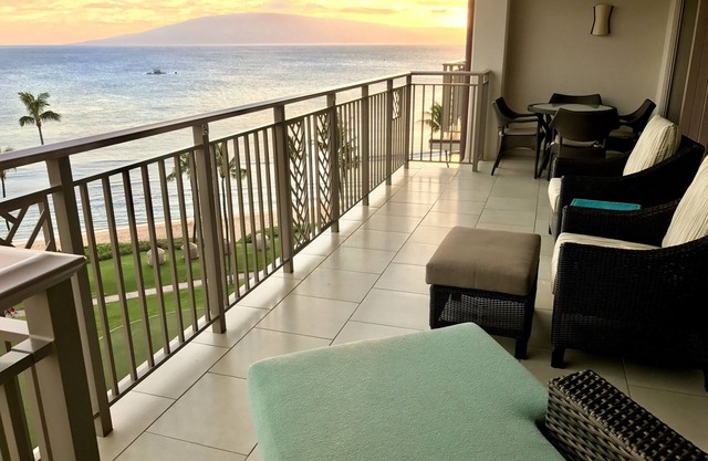 Ocean Front Sunset & Whale-Watching Views at Hyatt Vacation Club
