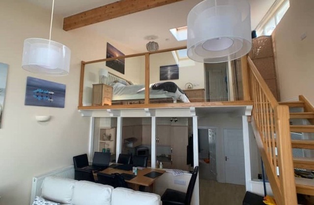 Ocean Spray no. 7 - Sea Views, short walk to the beach & Westward Ho! village