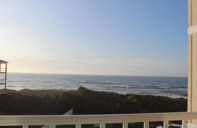 Ocean view, 2BR, 2BA Condo, St Regis 3213, Topsail, NC