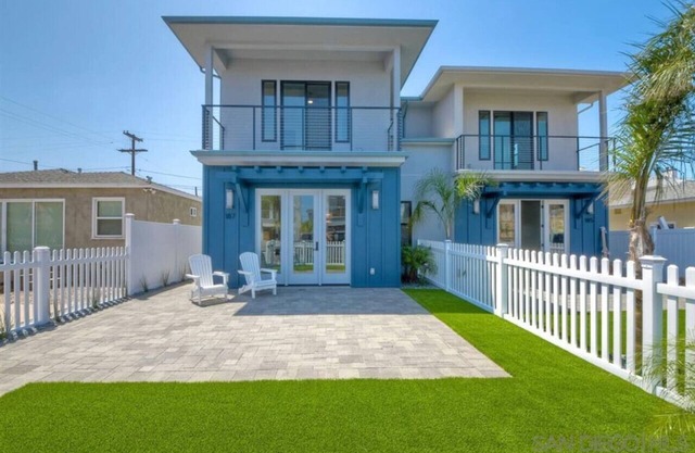 Ocean view 3-Bedroom just steps from the sand