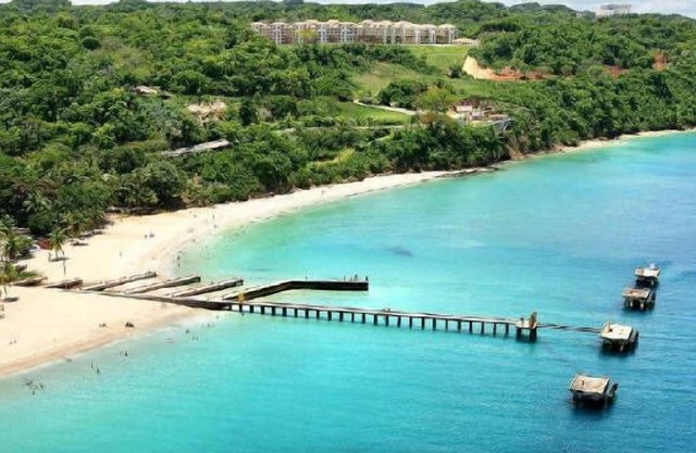 Ocean View Apartment, infinity pool, 2 bedrooms, sleeps 7, close to the beach
