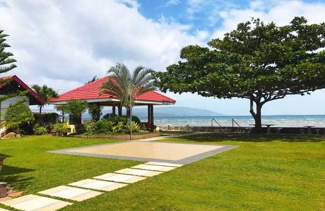 Ocean View Beach House. 10mins from Airport