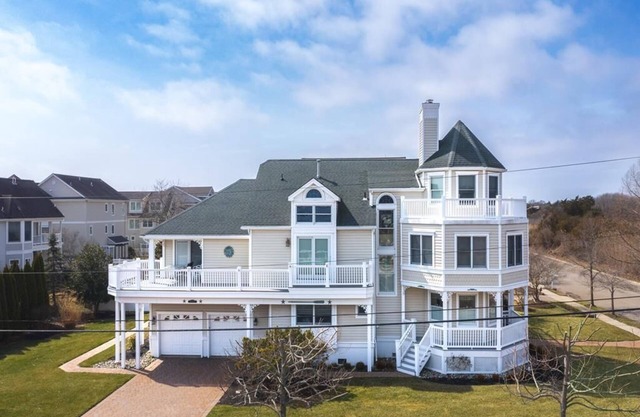 Ocean View Cape May Beach Home w/Deck | Sleeps 14