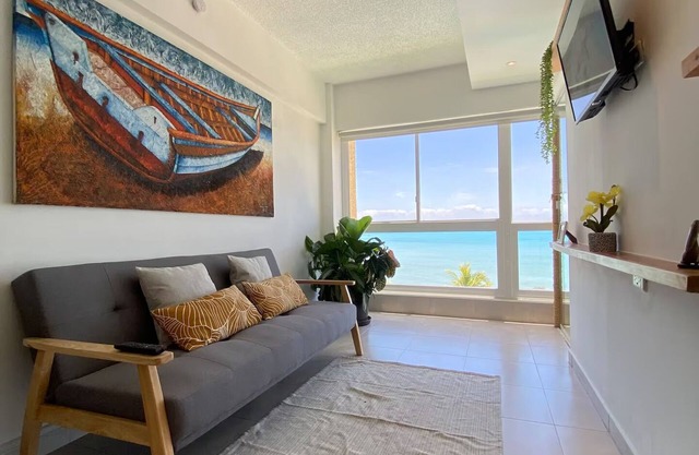 Ocean View, cozy apartment in front of the caribbean sea