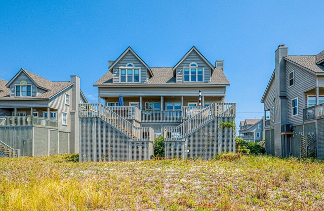 Ocean-view duplex - dog-friendly - pool & beach access, central AC & W/D