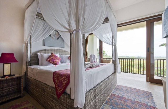 Ocean View Family Villa B4/3 Bedrooms