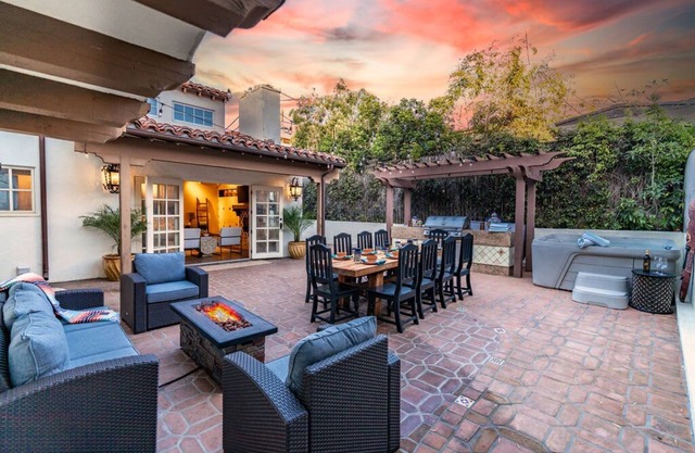 Ocean View Spanish Beauty Half Block to Beach, New Hot Tub