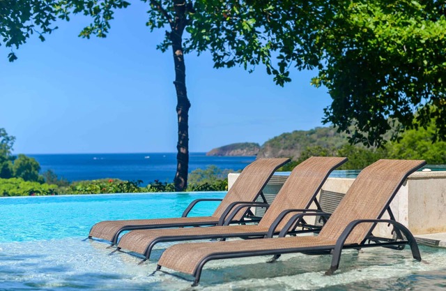 Ocean-View Villa Just Minutes from the Beach – Pure Paradise