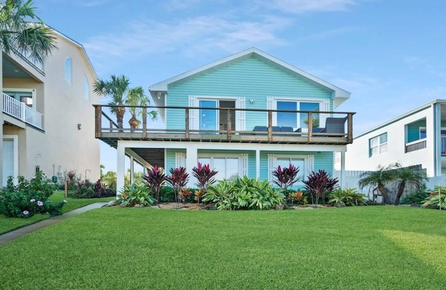 Ocean Views, Beach Bikes, Sunny Deck, Steps 2 Sand