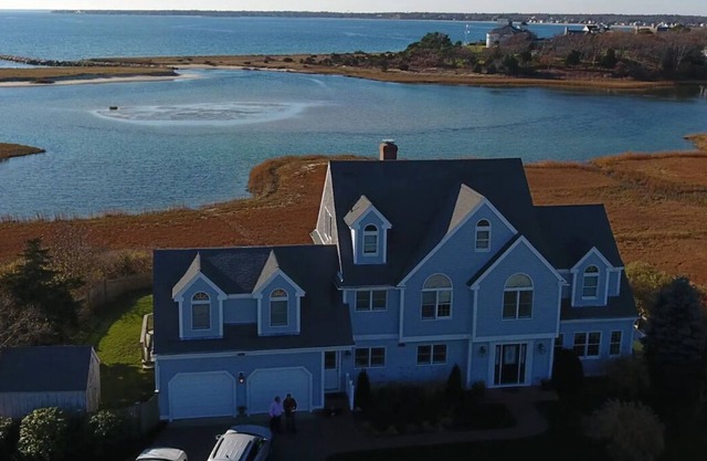 Ocean Views From Every Room, Beach 30 Seconds Away!