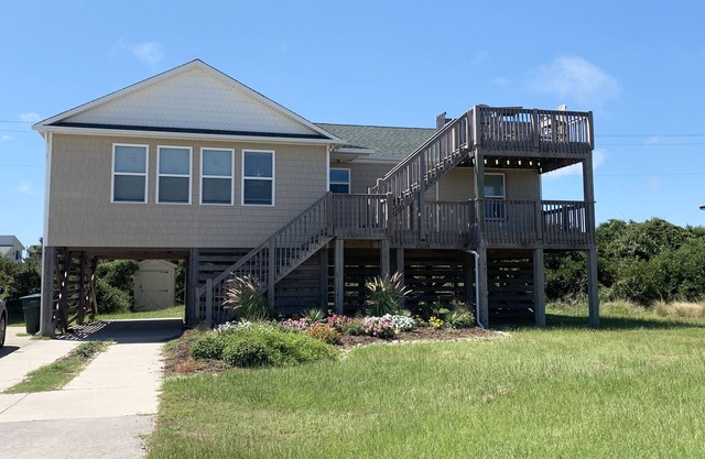 Ocean Views! Only 350 feet to the beach! FREE beach chairs, bikes & more!