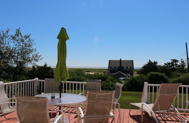 Ocean views, path to beach, short walk to lighthouse and town, sleeps 12