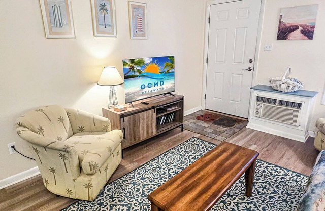 OCEANBLOCK North Ocean City condo just steps from the Ocean - Orleans Court 327