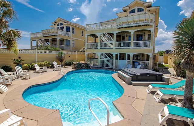 OCEANFRONT, 11 BRs, Pool, Theater Rm, Elev, Game Rm, KD2, Grande Luxxe