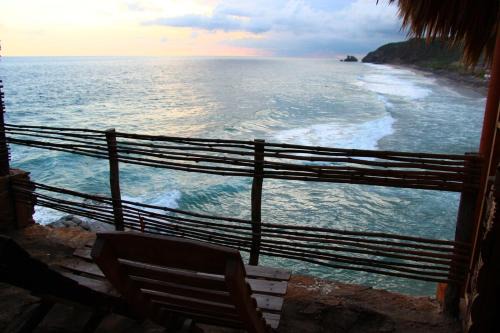 Oceanfront cabin in Playa Mermejita Mazunte
