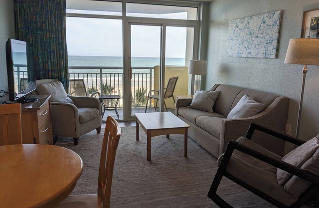 Oceanfront condo - Bay Watch 304