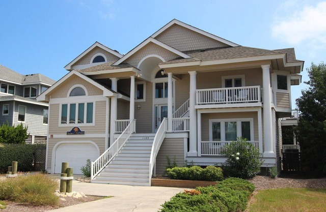 OCEANFRONT, Comm Pools, Ocean Views, 102, Summers Getaway