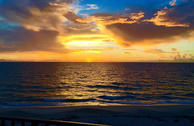 Oceanfront Condo With Incredible Views