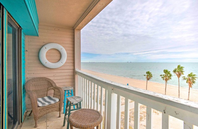 Oceanfront Corpus Christi Condo w/Pool!