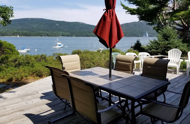 Oceanfront Cottage with incredible views of Acadia National Park
