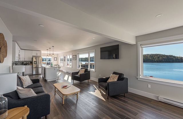 Oceanfront Escape w/Hot Tub, 30 Mins from Halifax