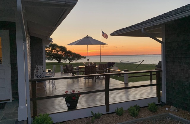 Oceanfront Estate with Panoramic Views, Private Beach, House + Guest House