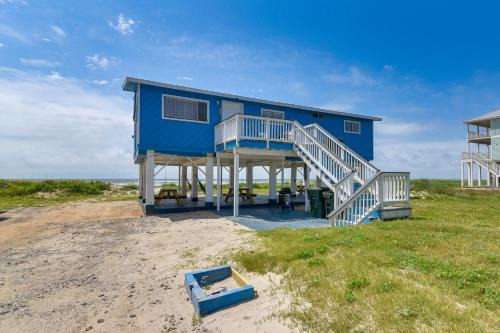 Oceanfront Galveston Home on Terramar Beach