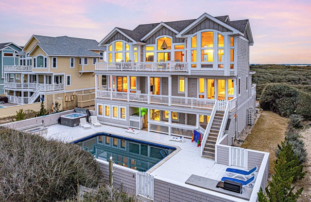 Oceanfront, Game Room, Decks, Heated Pool, Hot Tub, Ocean Views, Fully Loaded