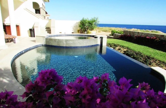 OCEANFRONT golf villa
