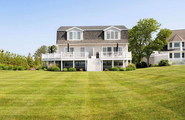 Oceanfront Home, Spectacular Views, 4, Beds & 2 Baths