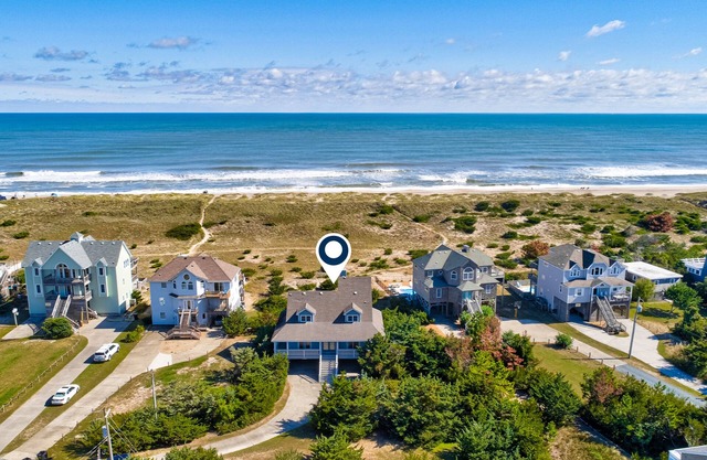 Oceanfront House w/Ocean Views, Central AC, Free WiFi, Subdivision Pool Access