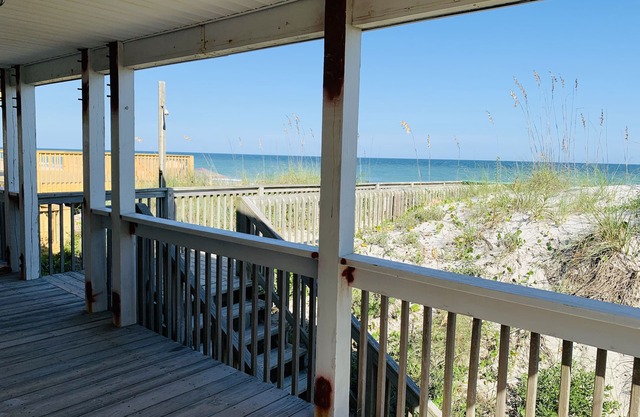 Oceanfront, PET FRIENDLY & affordable 2 Br duplex - & you can book both sides!