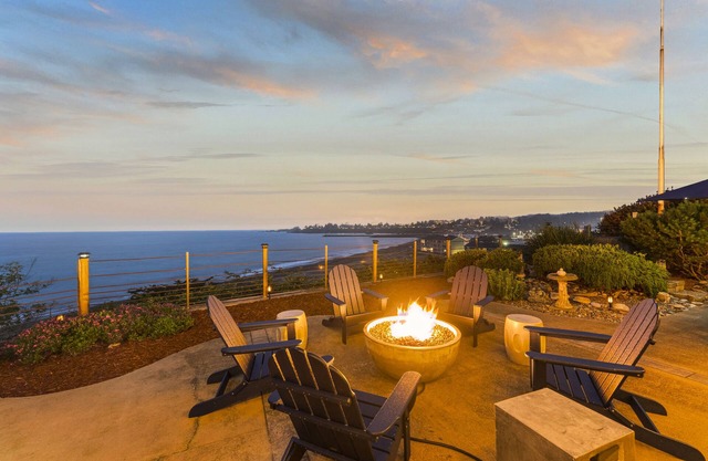 OCEANFRONT Split Level Beach home with hot tub and game room!